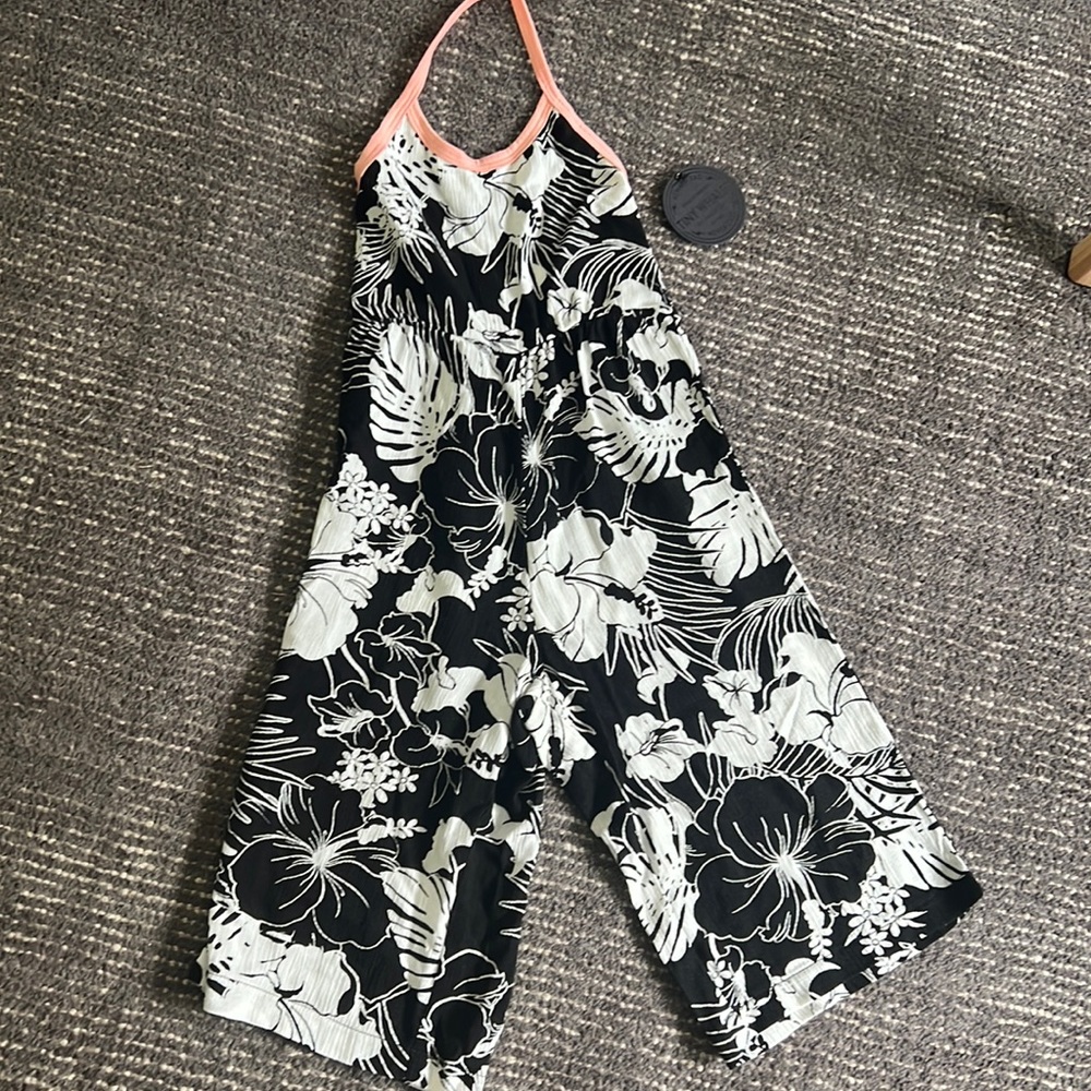 Little girls black/white flower printed paradise romper by Tiny Whales size 3T